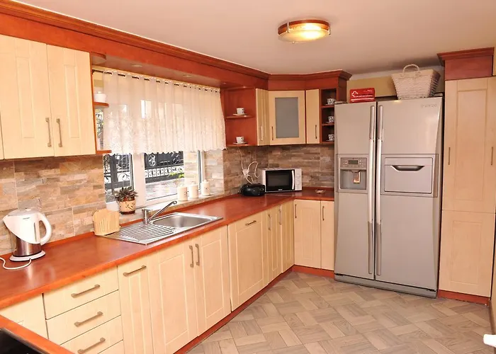 Pokoje I Apartamenty IwonaPensjonat